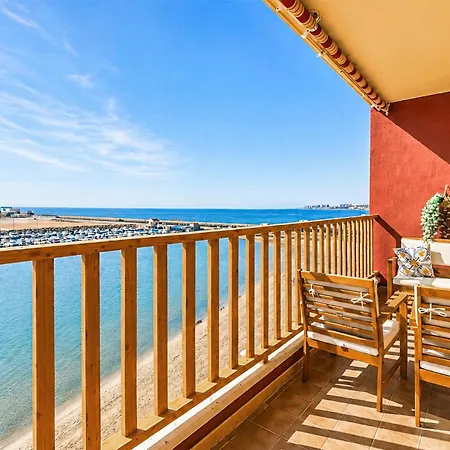 2 Bedroom Front In Апартаменти